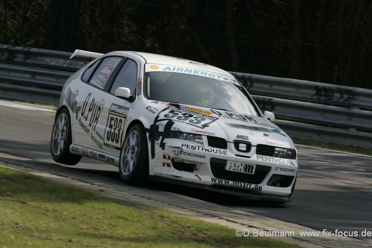 VLN060422_384