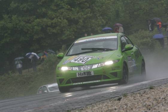 VLN060520_236