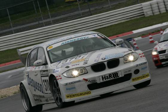 VLN060520_524