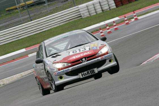 VLN060520_585