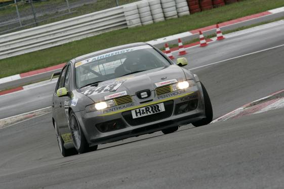 VLN060520_595